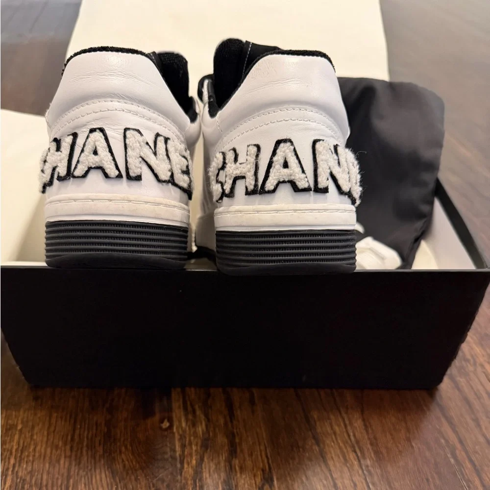 CHANEL Women’s Black and White Leather Sneakers - size 37 - Picture 2 of 8